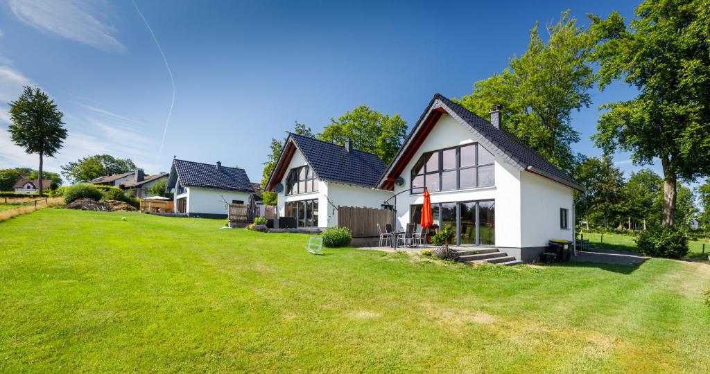 Rotes Haus photo 2