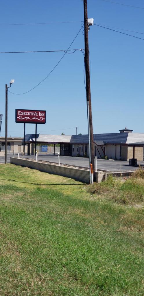 Executive Inn image