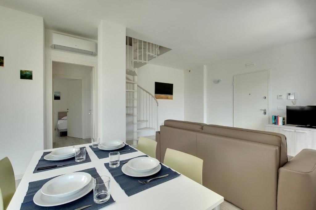 Venice Golf residence photo 4