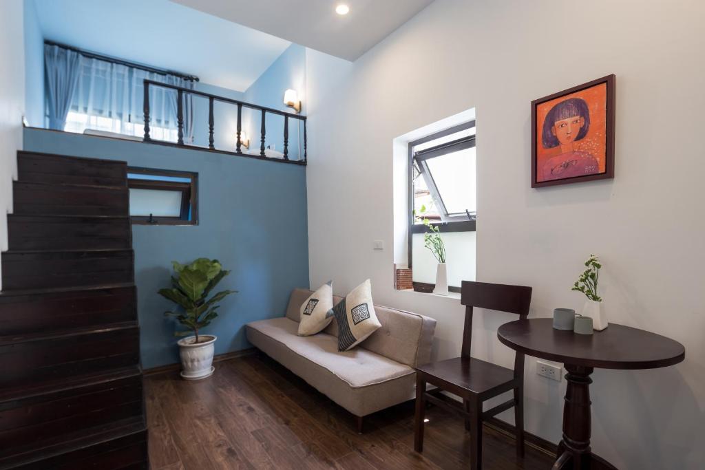 Centraltique Downtown - Bespoke Colonial House Near Hoan Kiem Lake