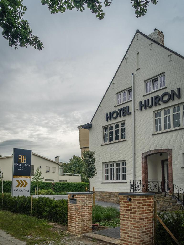 Hotel Huron photo 2
