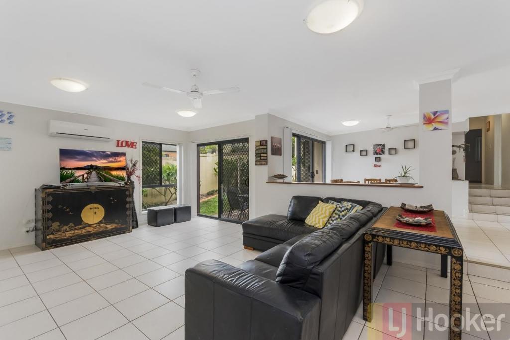 Oceania Beach Paradise LJHooker Yamba photo 1