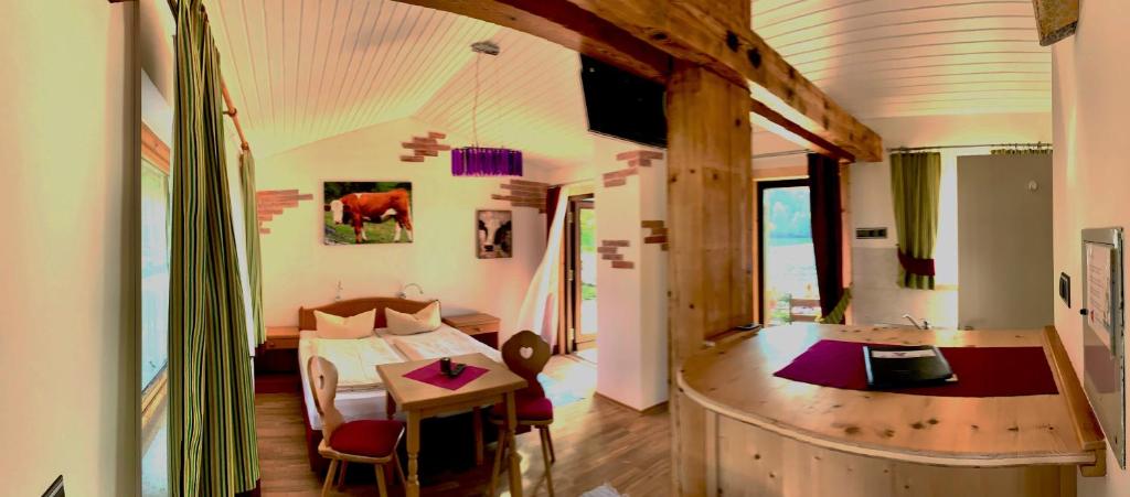 Appartementhaus „die Kuh am See“ (vormals Haus St. Leonhard) photo 1