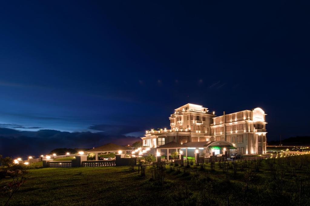 Le Bokor Palace photo 2