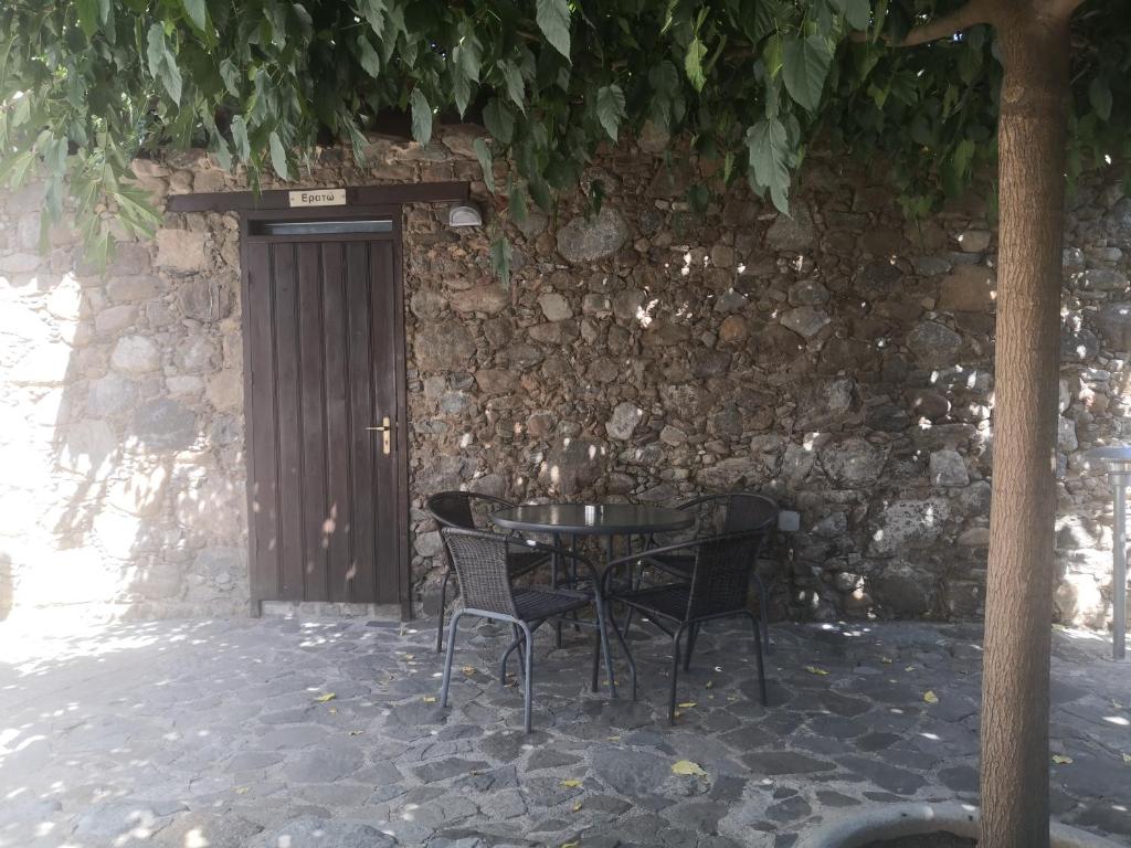 Enipnion Apartments photo 4