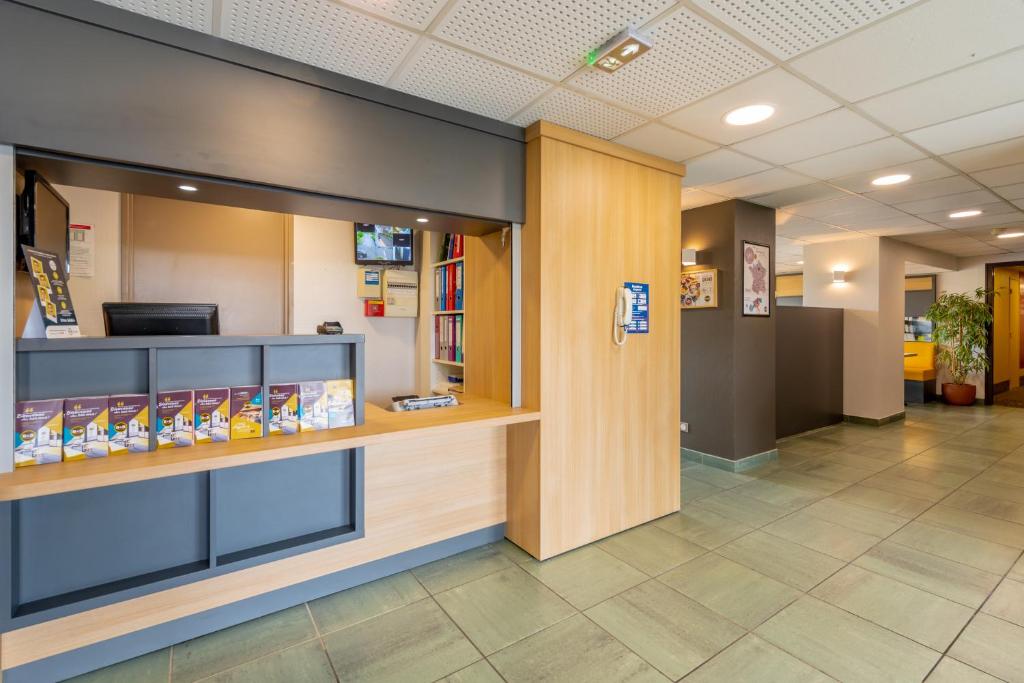 B&B HOTEL Creil Chantilly photo 4