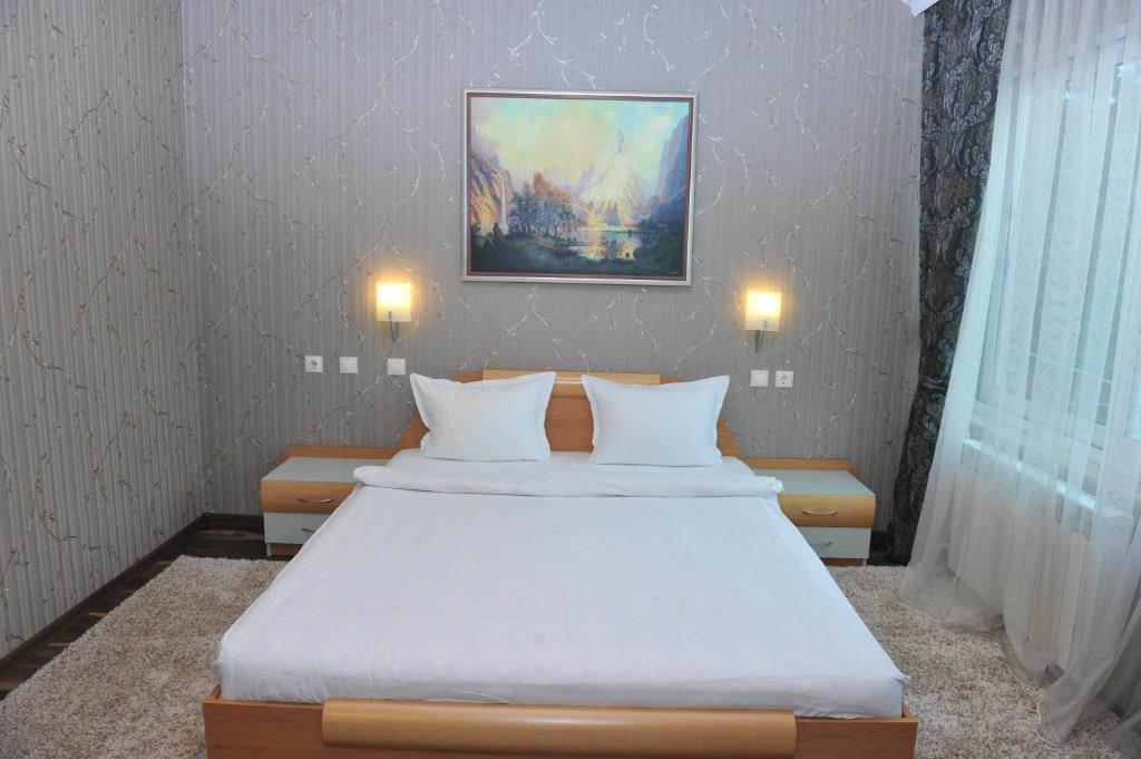 Сьюит (Люкс с 2 спальнями и балконом), Eros Motel
