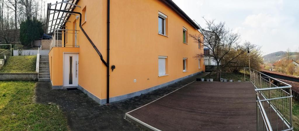 A Spacious 3 Bedroom Apartment in Bad Abbach/Regensburg photo 1