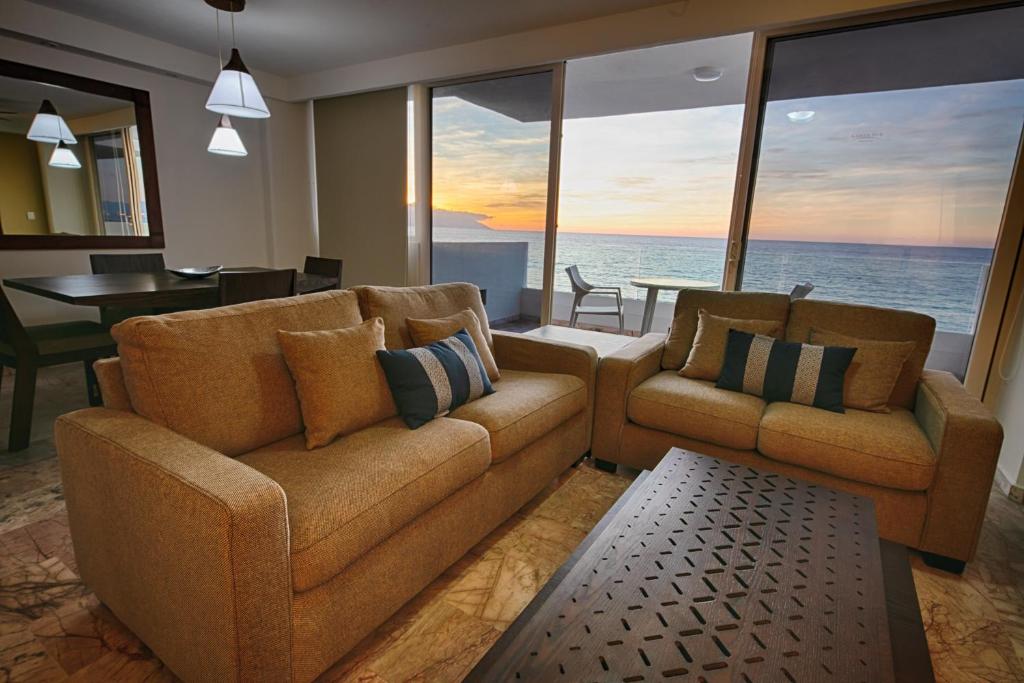 Сьюит (Master Suite-Terrace With Sea View), Costa Sur Resort & Spa