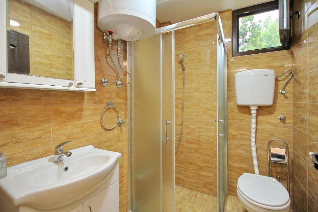 Tara lake apartments photo 2