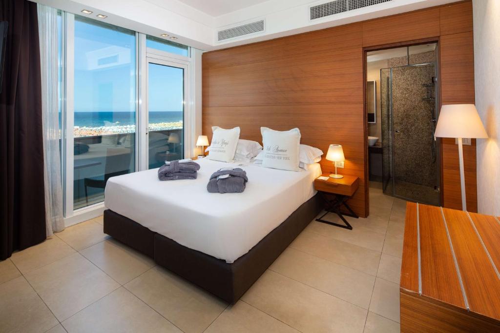 Best Western Maison B Hotel - Tap to explore photos