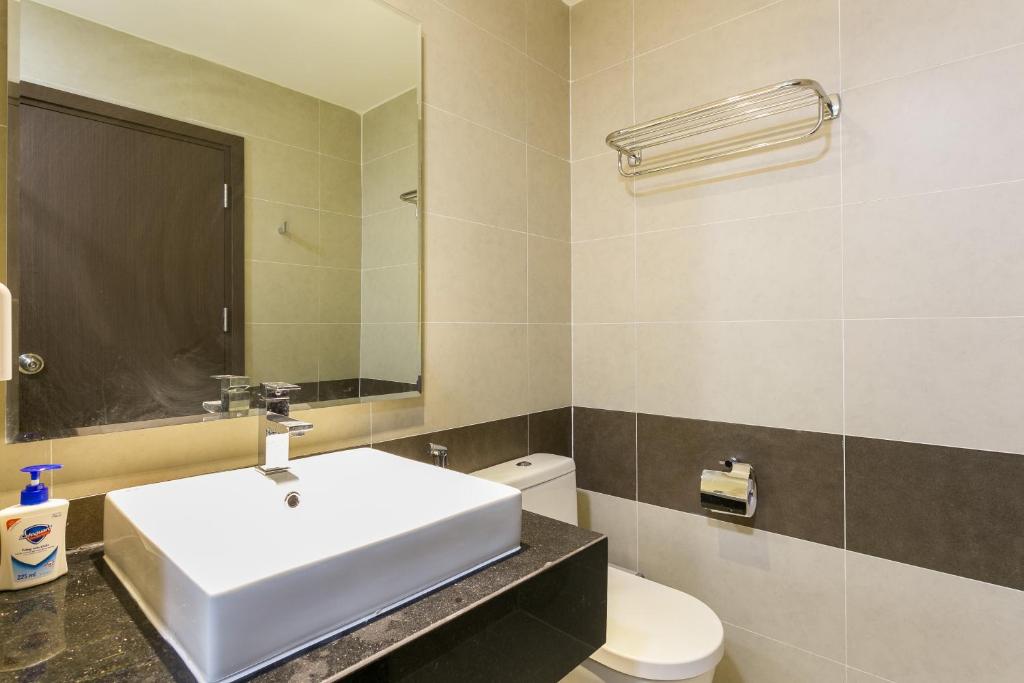 Kirakuan Luxury 2BR Pool/Gym