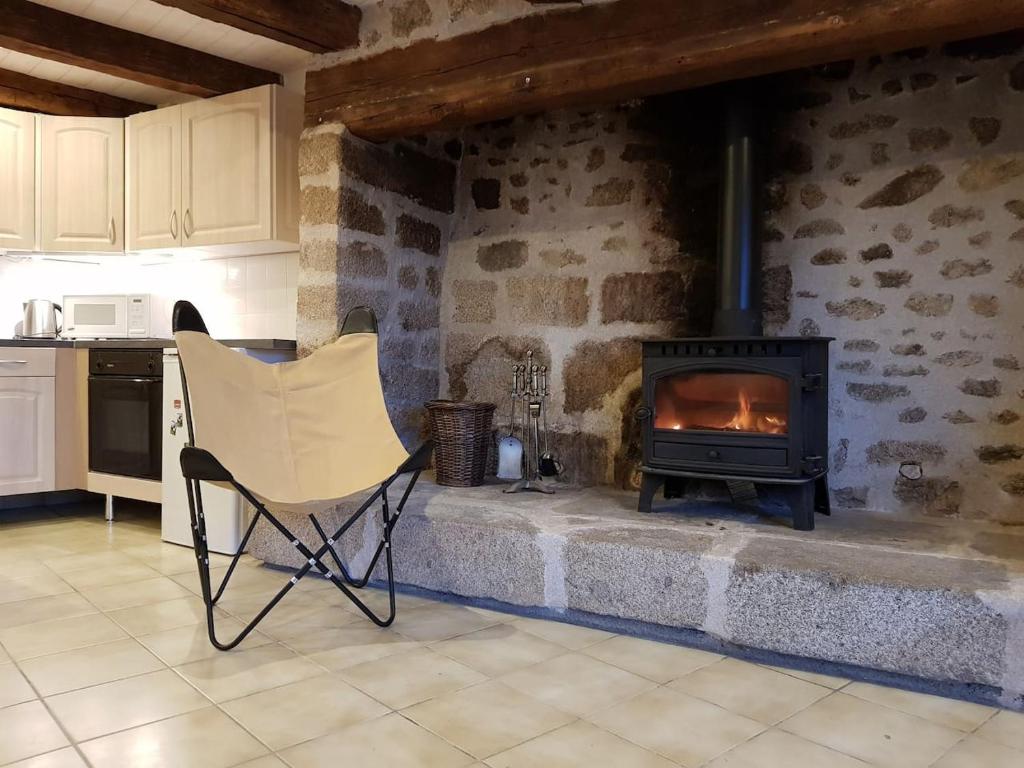 Charmante maison de campagne, 10 min d Aubusson photo 3