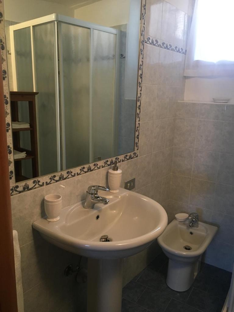 Bellano Casa Elena photo 3