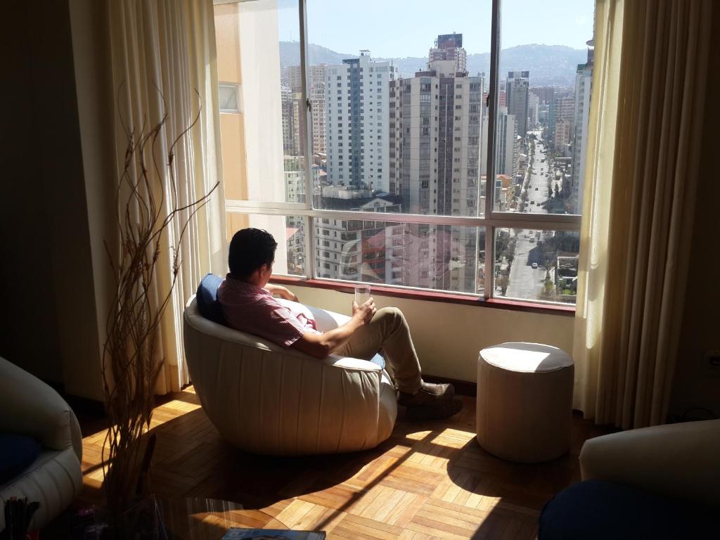 APARTAMENTO PRIVADO Piso 20a, CENTRICO, CERCA EMBAJADA USA, TELEFERICO, MALLS, VISTAS 360 y ZONA SEGURA photo 1