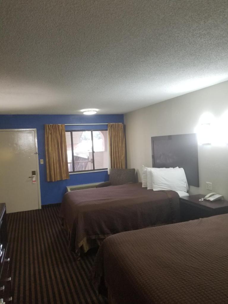 Executive Inn photo 3