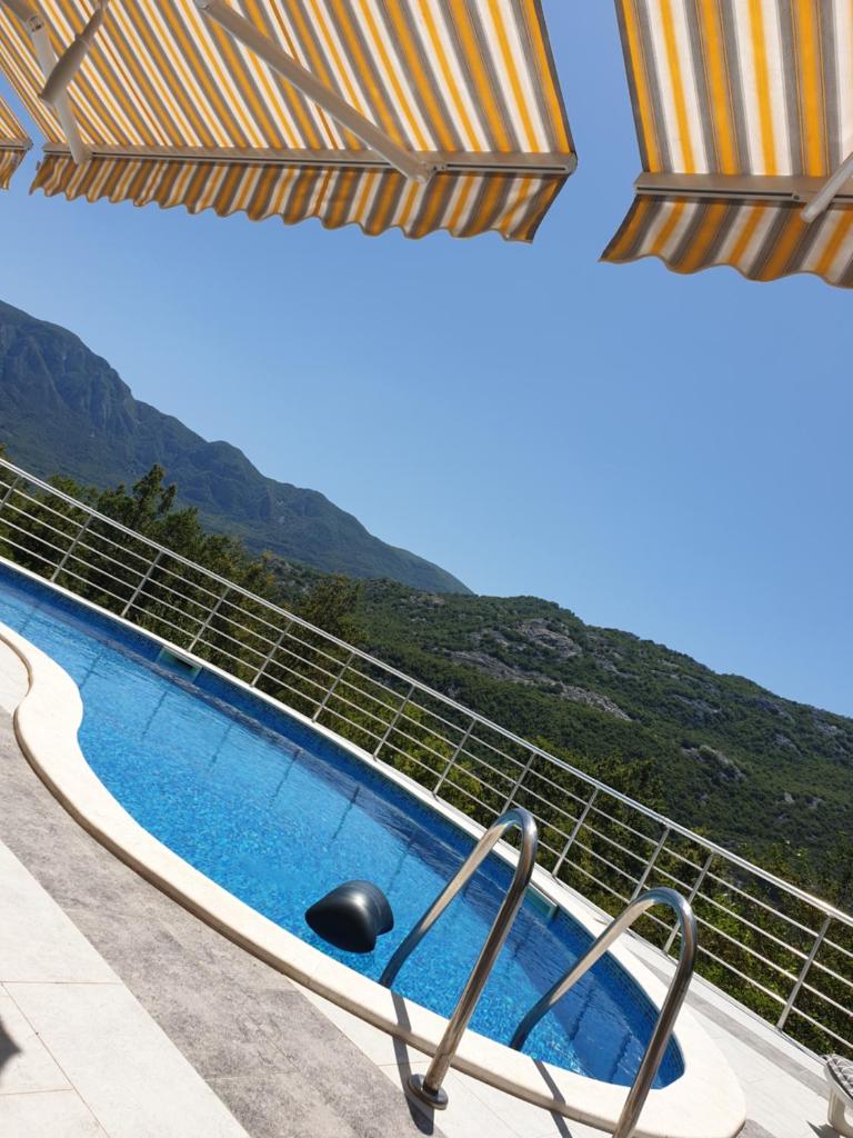 Whitehouse Villa photo 1