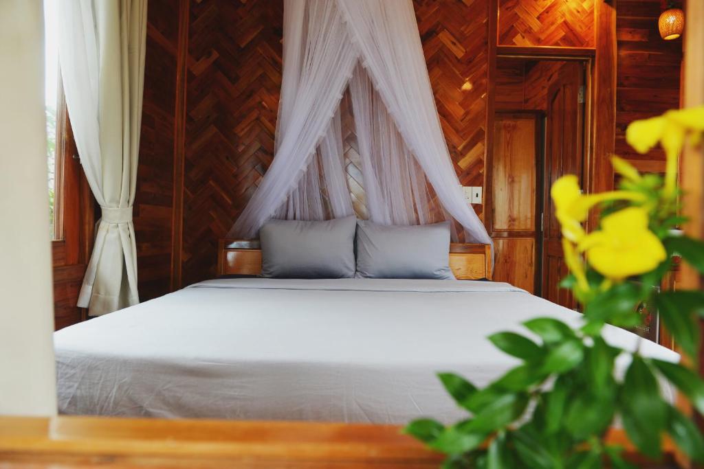 Cay Sao Beach Resort