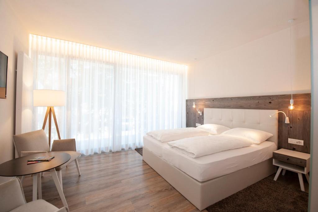Hotel Jasmin photo 2