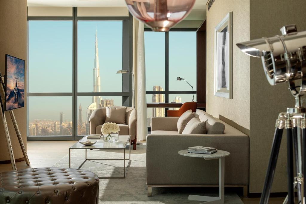 Сьюит (Люкс «Премьер»), Отель Paramount Hotel Dubai