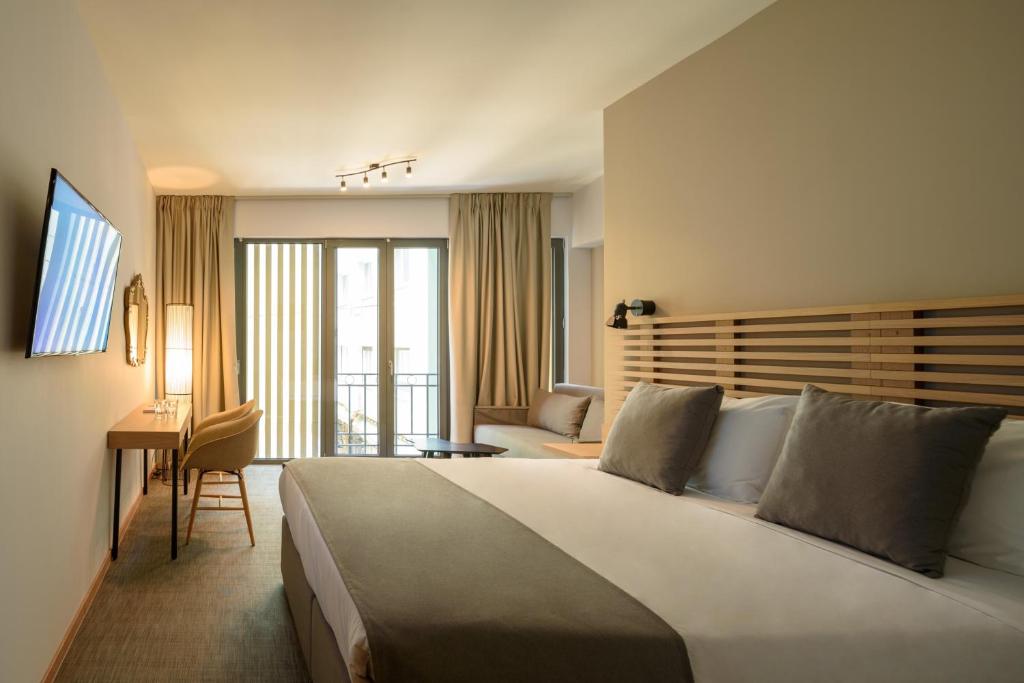 Трехместный (Трехместный номер), Fos DownTown Suites