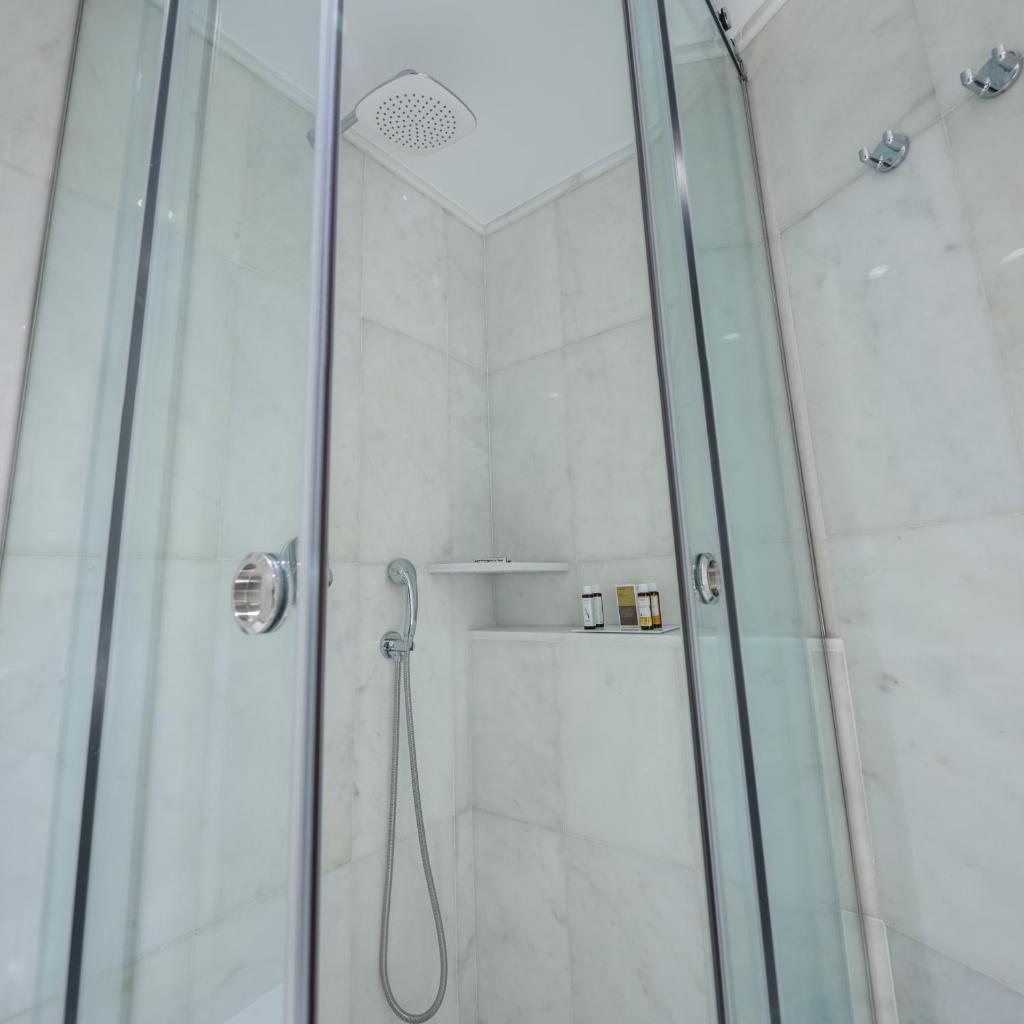 Двухместный (Двухместный номер Делюкс с 1 кроватью), Fos DownTown Suites