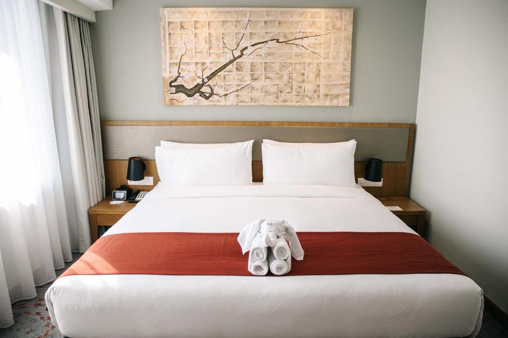 Сьюит (Люкс с 1 спальней - Для некурящих), Holiday Inn & Suites Jakarta Gajah Mada
