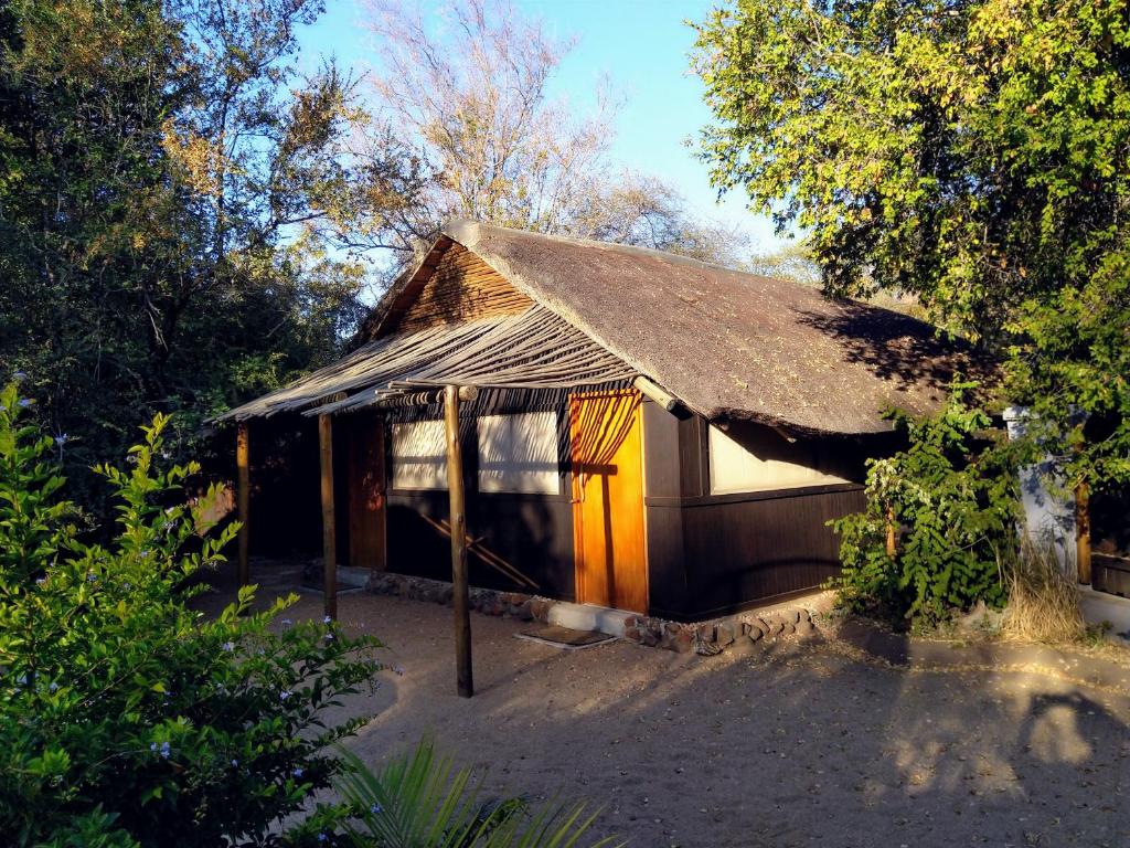 Off Beat Safaris Bush Lodge photo 2