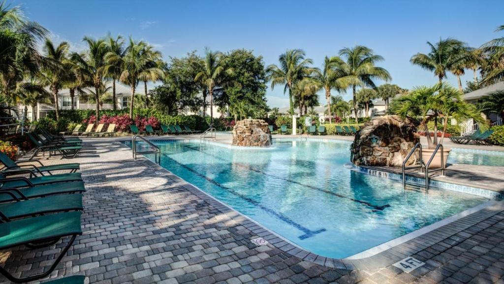 Vacation in Paradise image