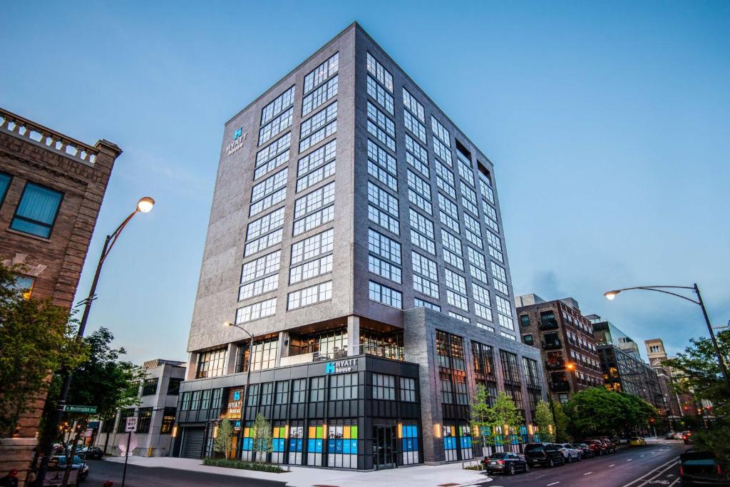 Hyatt House Chicago West Loop image