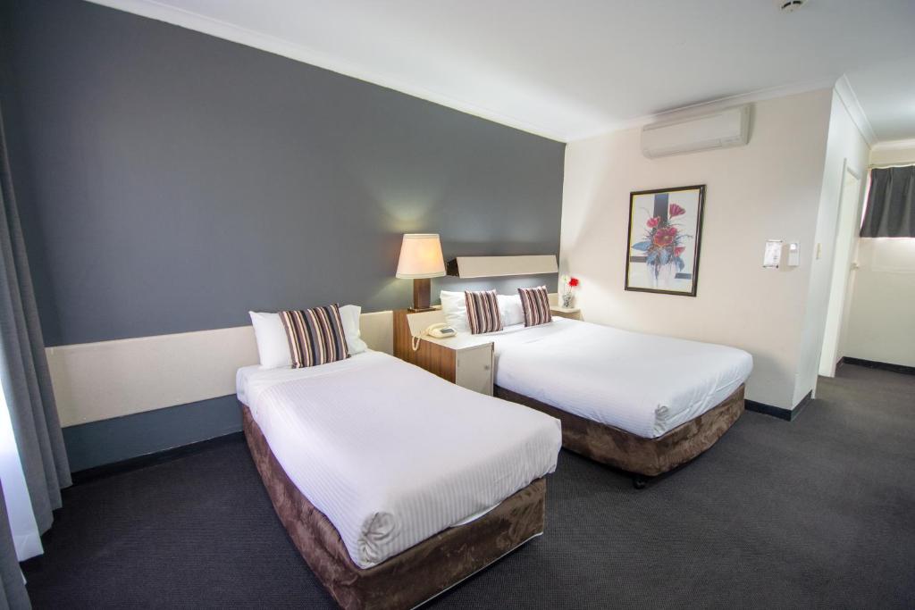 The Midcity Motor Lodge photo 1