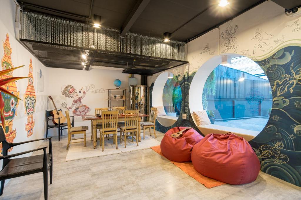 Hanuman VIP Hostel - SHA Plus photo 1