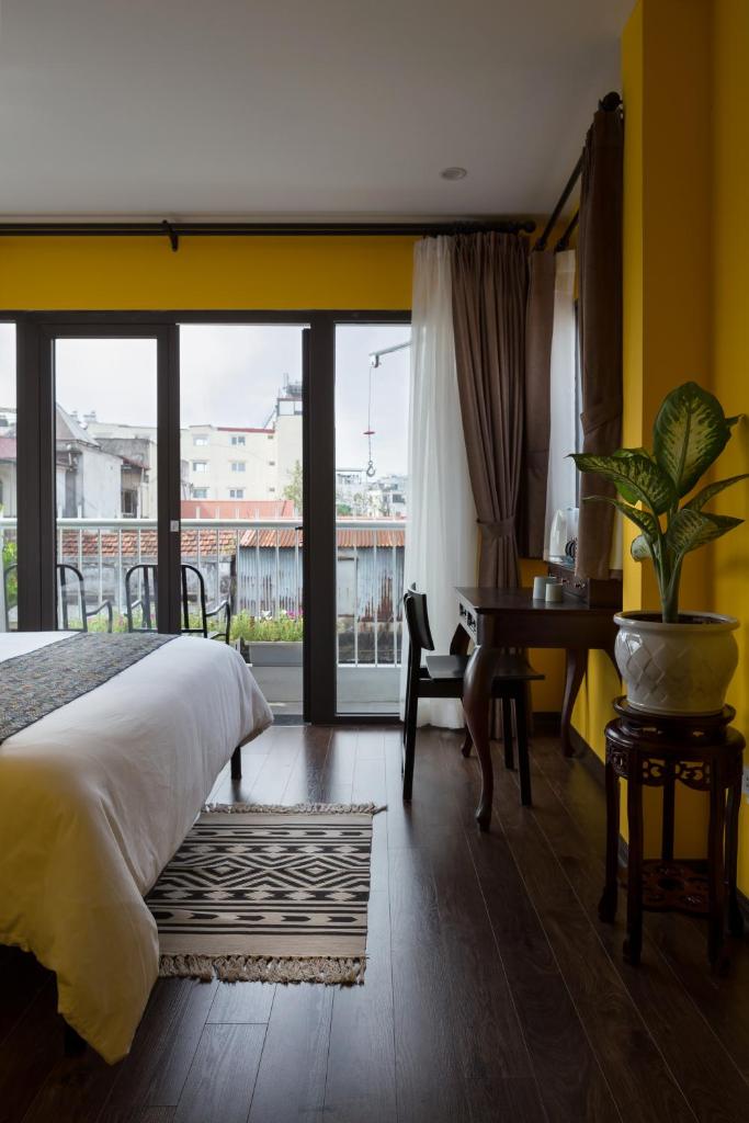 Centraltique Downtown - Bespoke Colonial House Near Hoan Kiem Lake