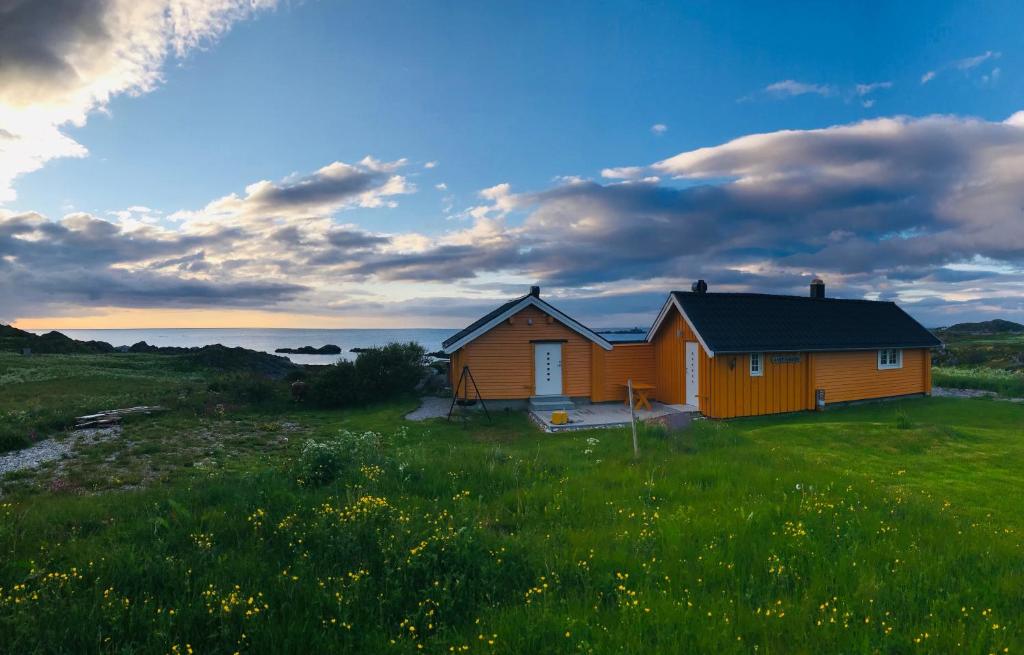 Midnight Sun Lodge Lofoten