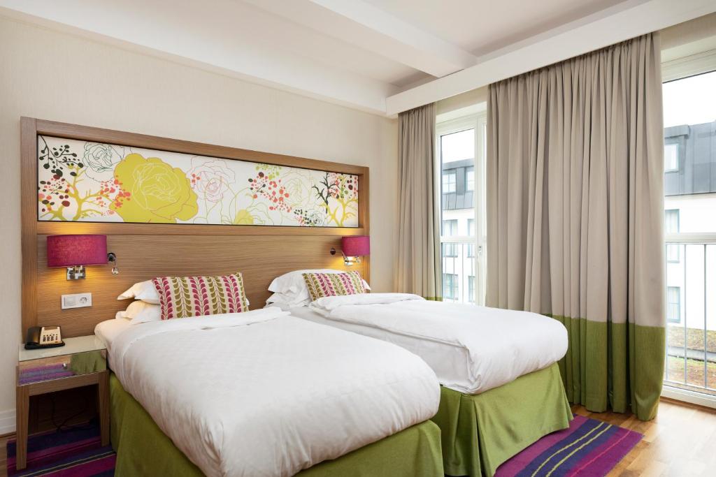 Двухместный (Улучшенный двухместный номер с 1 кроватью), Elite Hotel Adlon