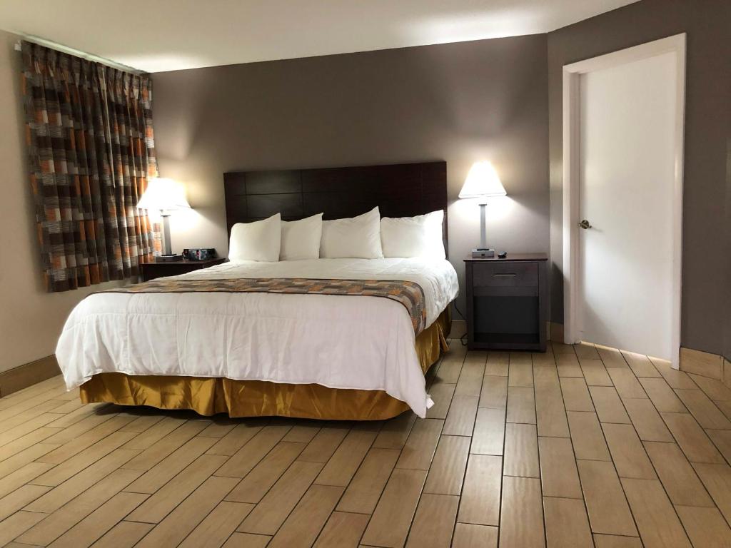 Sun Coast Inn photo 3