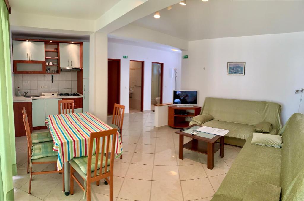 Apartments Nautic photo 4