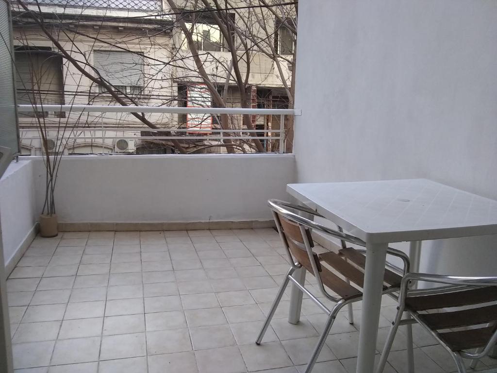 Moreno 1330 photo 1