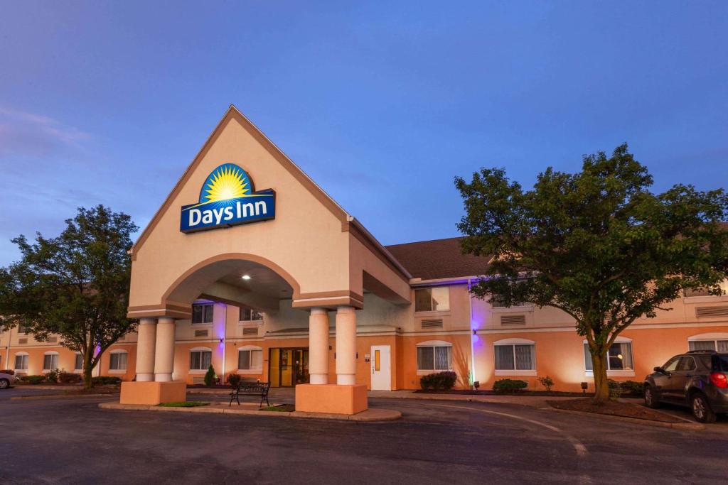 Days Inn by Wyndham Milan Sandusky South photo 2