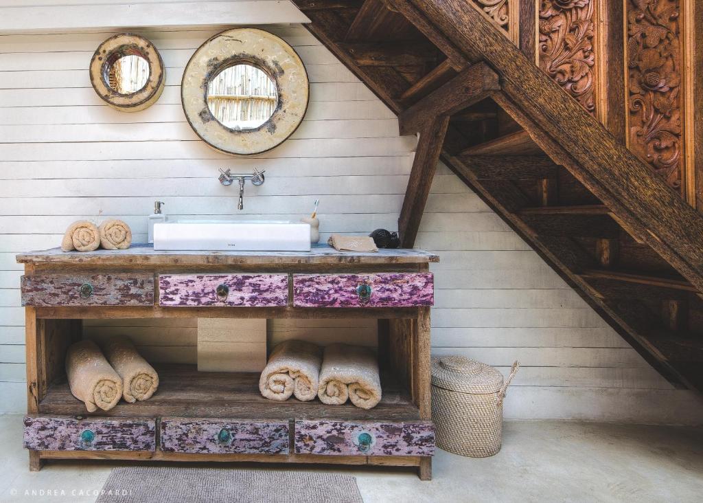 Номер (Дом Lumbung с 1 спальней и видом на сад), Sandat Glamping Tents