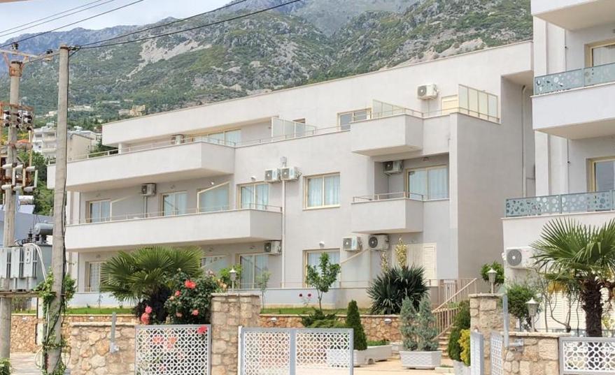 Apartamente Jani