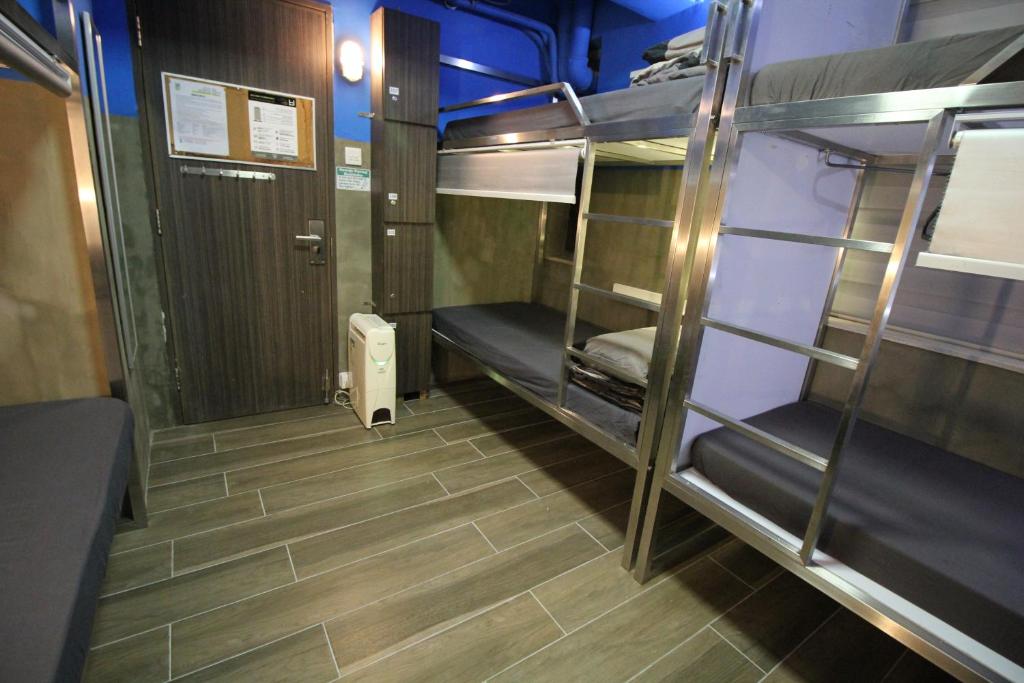 Номер (Односпальная кровать в общем номере с 6 кроватями), Urban Pack