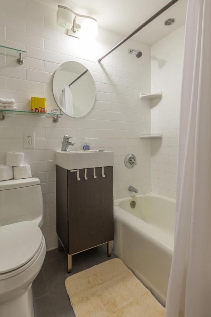 Gorgeous Boston N End spacious 2Bd 1BA parking photo 1