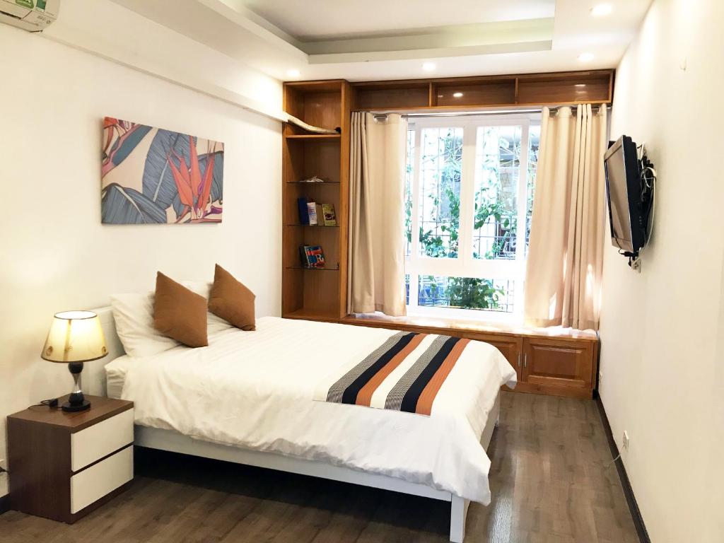 The Tournesol - Clean, Cozy and Private Home Stay - 5 mins to Hoan Kiem Lake