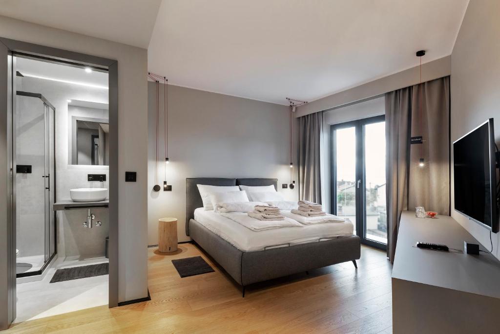FourRoomotel photo 2