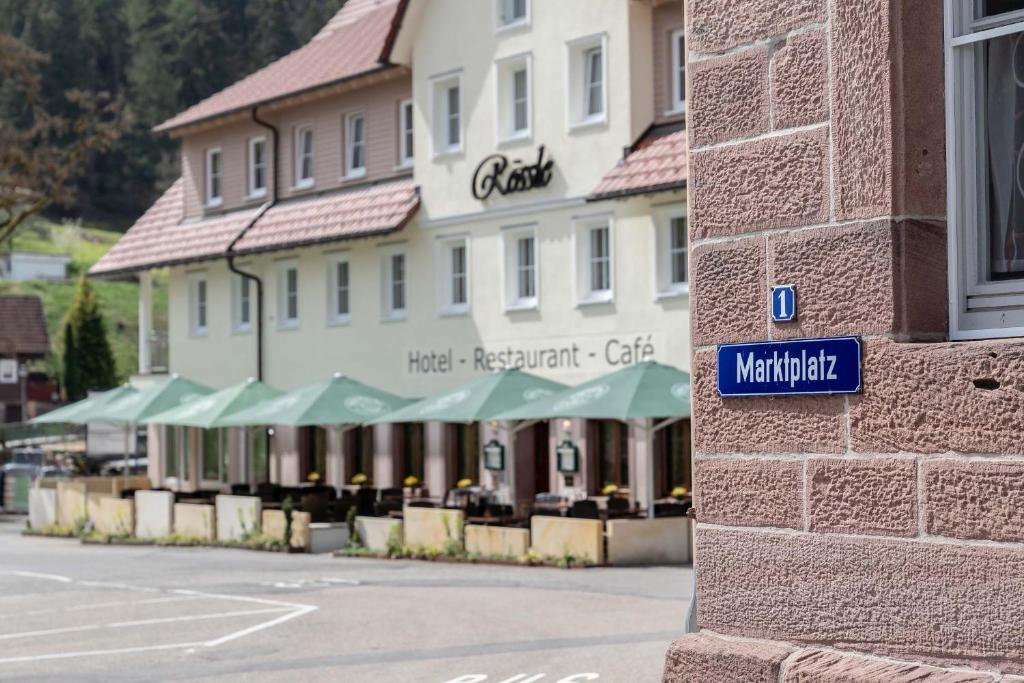 Hotel Rössle Berneck - Tap to explore photos