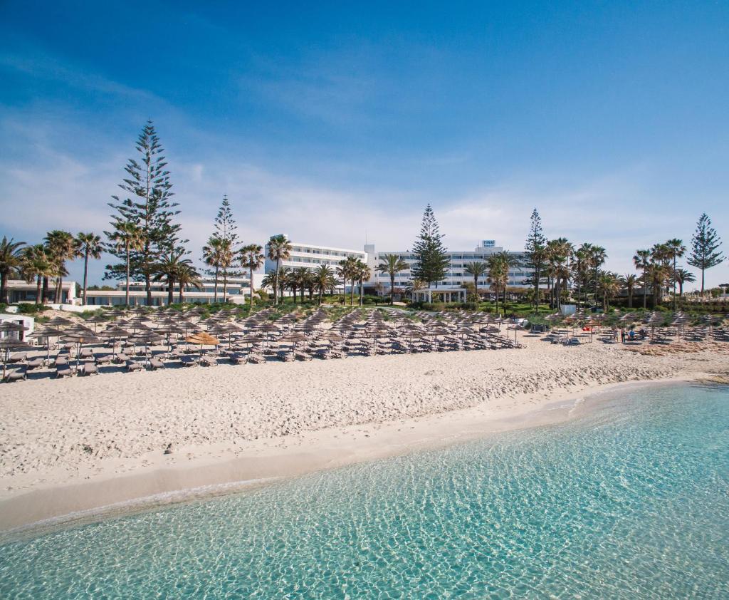 Nissi Beach Resort photo 4