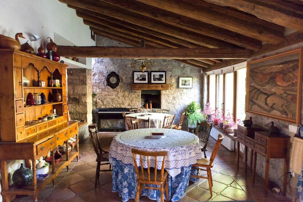 Charming Boutique Country House: La Casa Vieja (Sotosalbos) photo 1