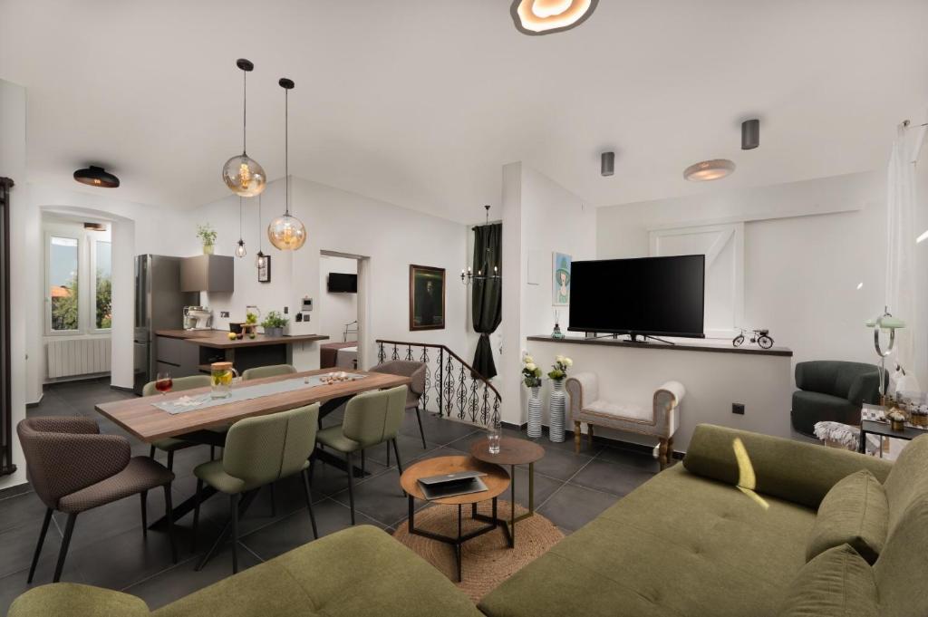 Apartment Altana with free parking photo 4