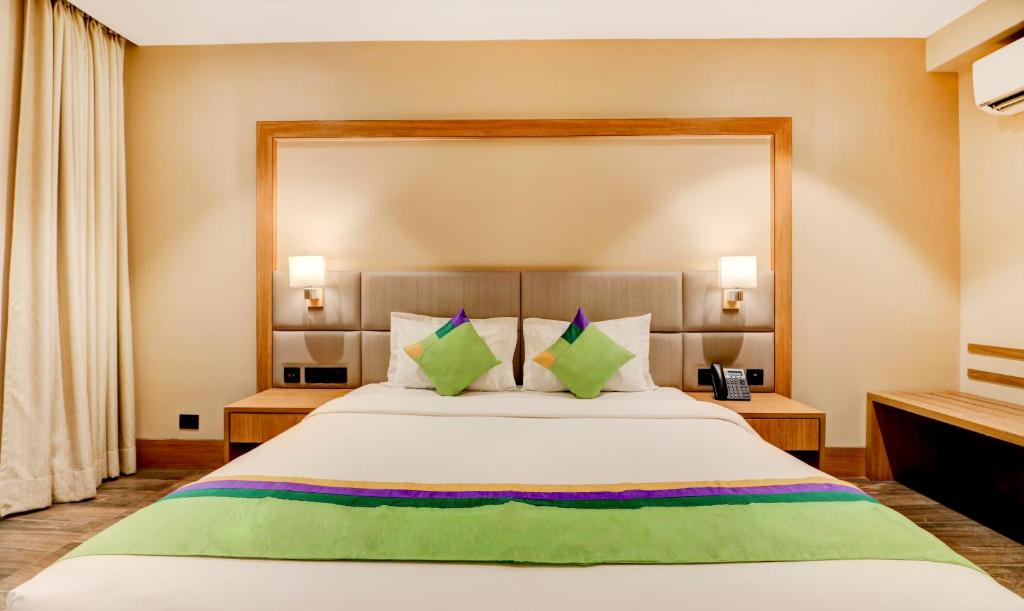 Двухместный ([Sanitized] Deluxe Double or Twin Room), OYO 11453 Radhe Palace